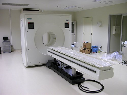 Позитронно-емісійний томограф